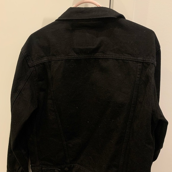 Levi’s ex boyfriend trucker jacket - Picture 4 of 7